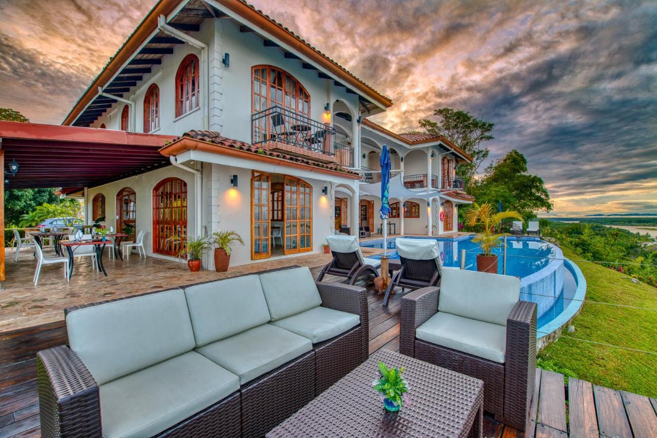 El Castillo Luxury Boutique Hotel- (Adults Only) Ojochal Bagian luar foto