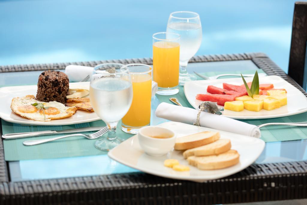 El Castillo Luxury Boutique Hotel- (Adults Only) Ojochal Bagian luar foto